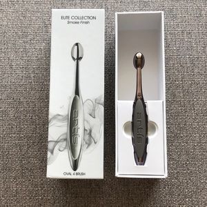 Artis Oval 4 Elite Collection